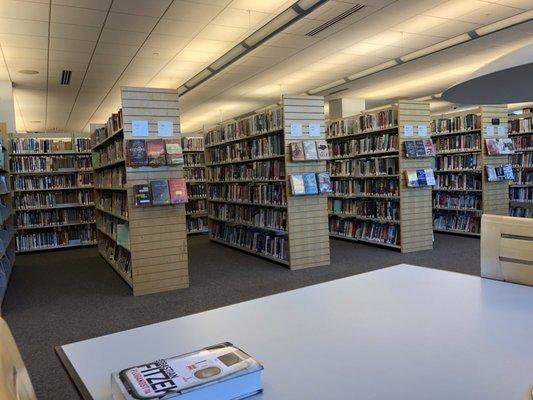 A very organized and peaceful environment, love the carefully selected book sections. Maybe one of the best libraries in NJ? (3/11/2018)