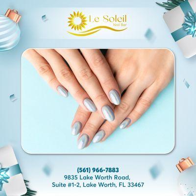 Calling all nail lovers!
The festive season is the perfect time to let your nails do the talking.