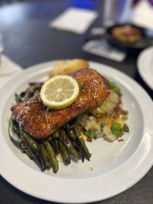 Glazed salmon, green beans, garlic mashed potatoes