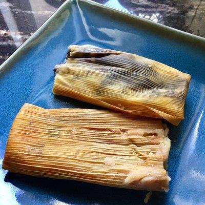 Queso & frijole tamales