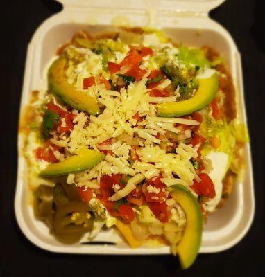 Super veggie nachos. Yum.