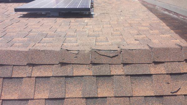 broken roof tile's