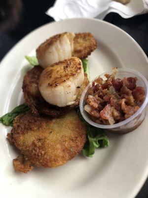 Fried green tomatoes and scallops