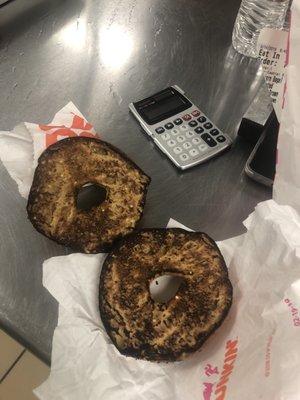 I was dreaming to eat a good toasted bagel, but Instead I received a burn bagel, and a poor customer service I wait 10 minutes!