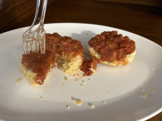 Biscuits with tomato gravy