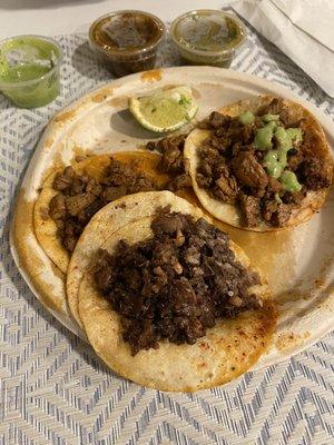 Asada and Cabeza tacos.