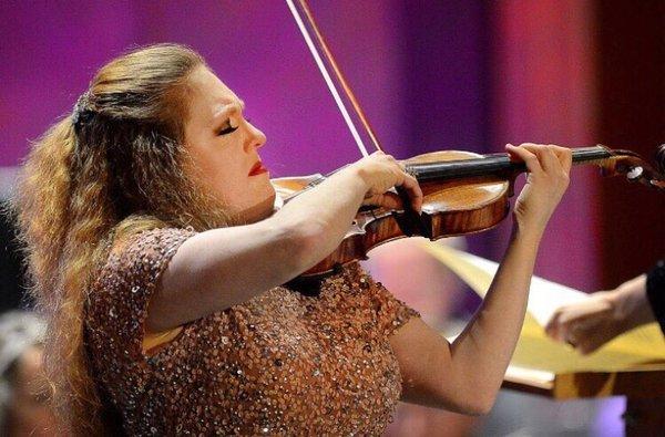 #tristinstylingclient, world-renowned violinist, Rachel Barton Pine in Adrianna Papell on 11.17.16 Photo credit: Joe Crocetta