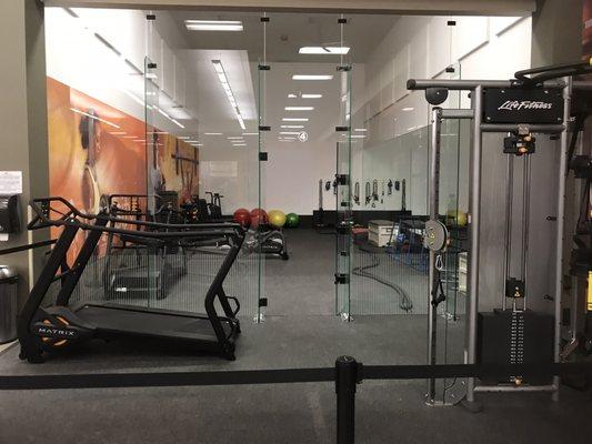 This room is ready to have personal trainers their own space with the synergy on their own