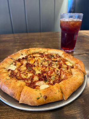 Bbq pizza with stuffed crust