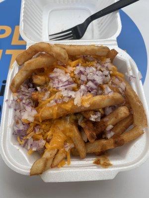 Small Chili and Cheddar Fries with onion