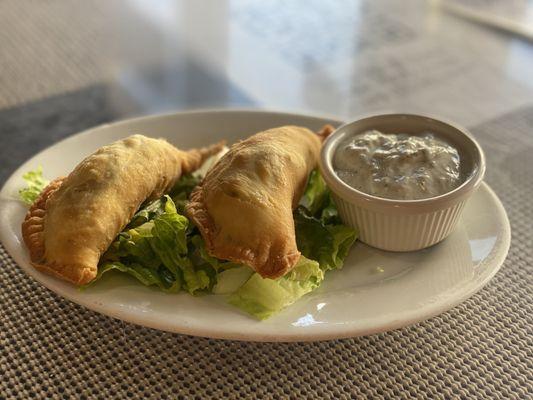 Stuffed lamb (empanada type)