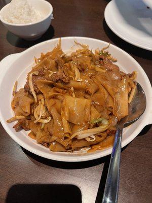 Beef chow fun