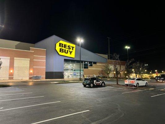 Best Buy in Brentwood Missouri