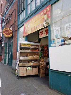 Bao An Tang Herbs And Grocery