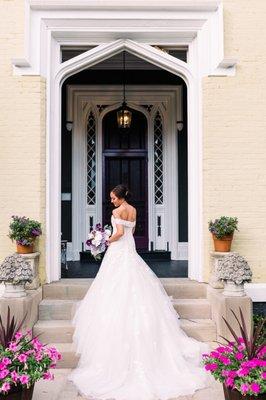 Front door, photography by Media Lewandowski, July 2021