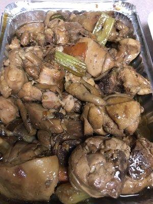 Braised chicken with ginger and scallions