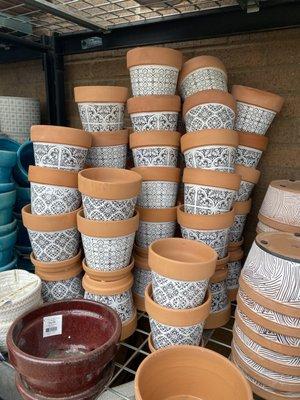 Plethora of pots... aren't these cute?