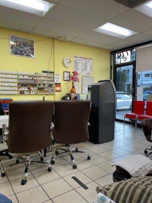 Inside - quite small. Only 3 pedicure seats and about 4 can fit at manicure table.