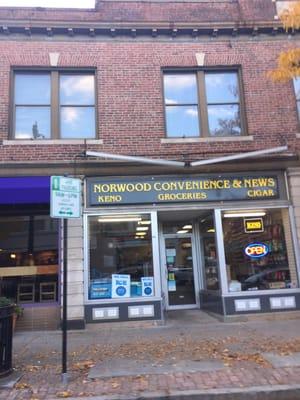 Norwood Convenience -- 639 Washington Street / Route 1A, Norwood            Storefront