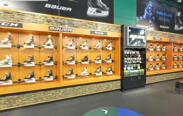 MonkeySports Superstore Skate Wall