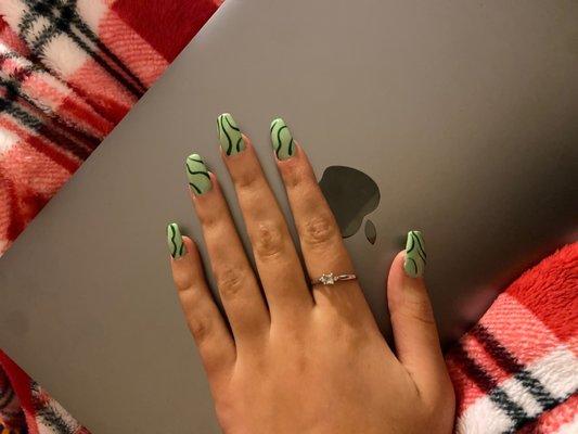 acrylic nails