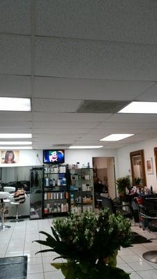 The salon at 742am on a Sunday. They are open 7 days a week.