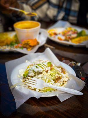 Tostada de Carnitas