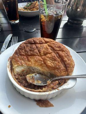 Shephards Pie. According to a British friend, who lives in England, this is a massive serving. I thought so too. The pastry was incredible!