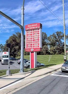 Maryland Farm Neighborhood shopping center at Cherry Hill Road.