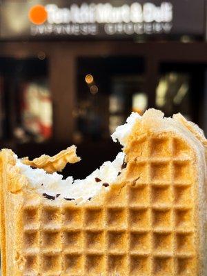 Vanilla Wafer Sandwich, $2 + tax