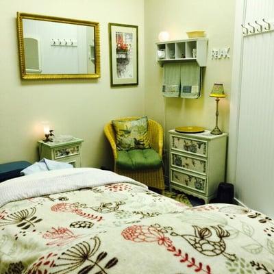 Inviting, comfortable and cozy treatment room!