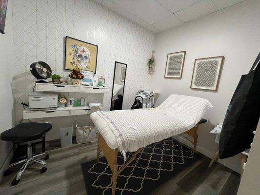 Cryo Facial and body sculpting room