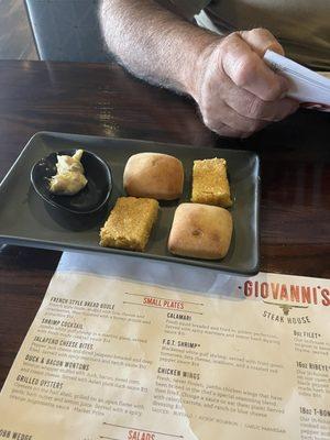 Corn bread and bread with butter