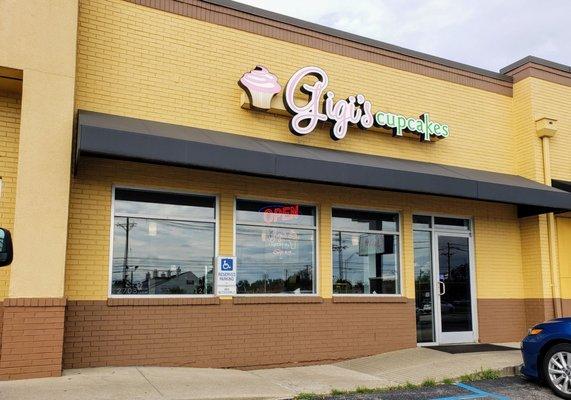 Storefront for Gigi's Lexington