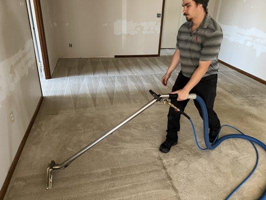 Carpet Cleaner - Ropesville