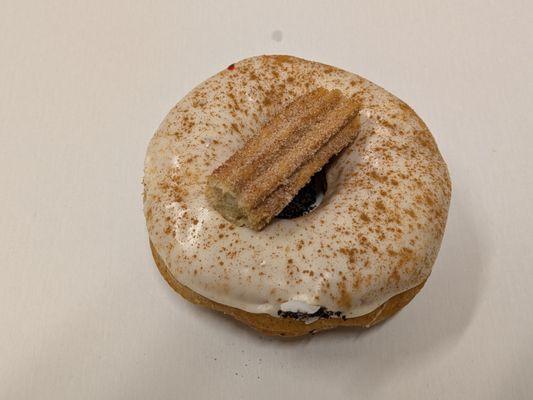 @endoedibles on Instagram 12/10/24
 
 Horchata and Churro Doughnut