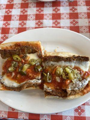 Breaded steak sandwich (with hot peppers)