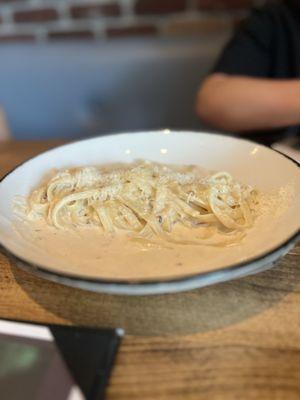 Kids fettuccine Alfredo