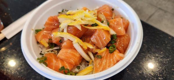 salmon poke bowl