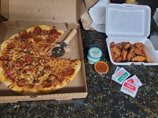 daVido's Pizza & Wings