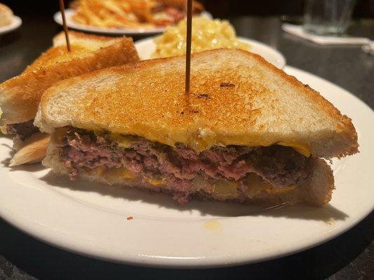 Patty Melt Burger (Medium)