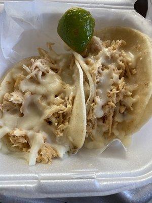 Pollo (chicken) tacos