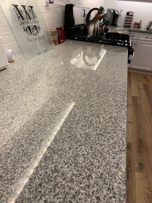 Nice and clean counter tops