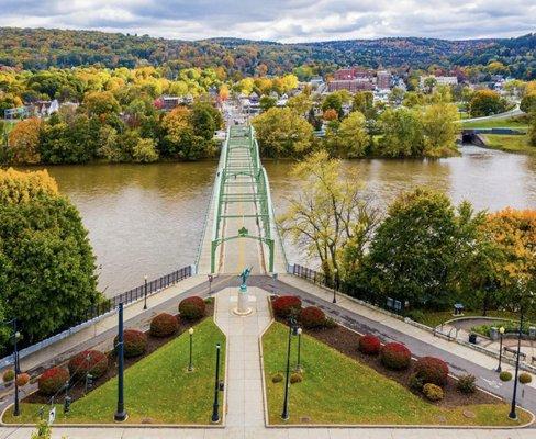 Memorial Bridge