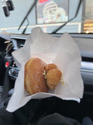 ordered a fill donut and helen gave me donut holes without even asking!