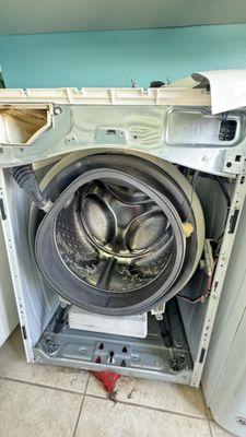 Maytag Washer. Door seal replacement. 

AFTER