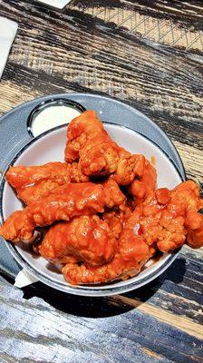 Boneless wings - spicy BBQ (doesn't taste like BBQ at all, more like Buffalo sauce)