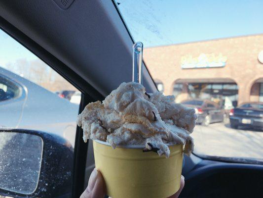 First time trying the toasted marshmallow. So delicious! I love this place