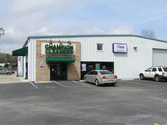 Champion Cleaners in Calera serves  Calera, Montevallo, Columbiana, Pelham & Alabaster and more with dry cleaning and laundry.