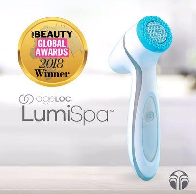 This little Lumi won best  rotating cleansing system  in 2018, and 19